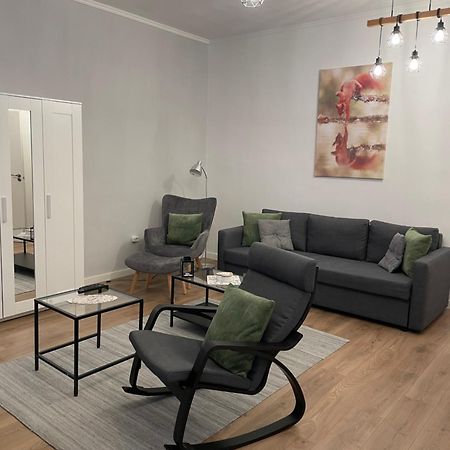 Zwinger Apartman Шопрон Екстериор снимка