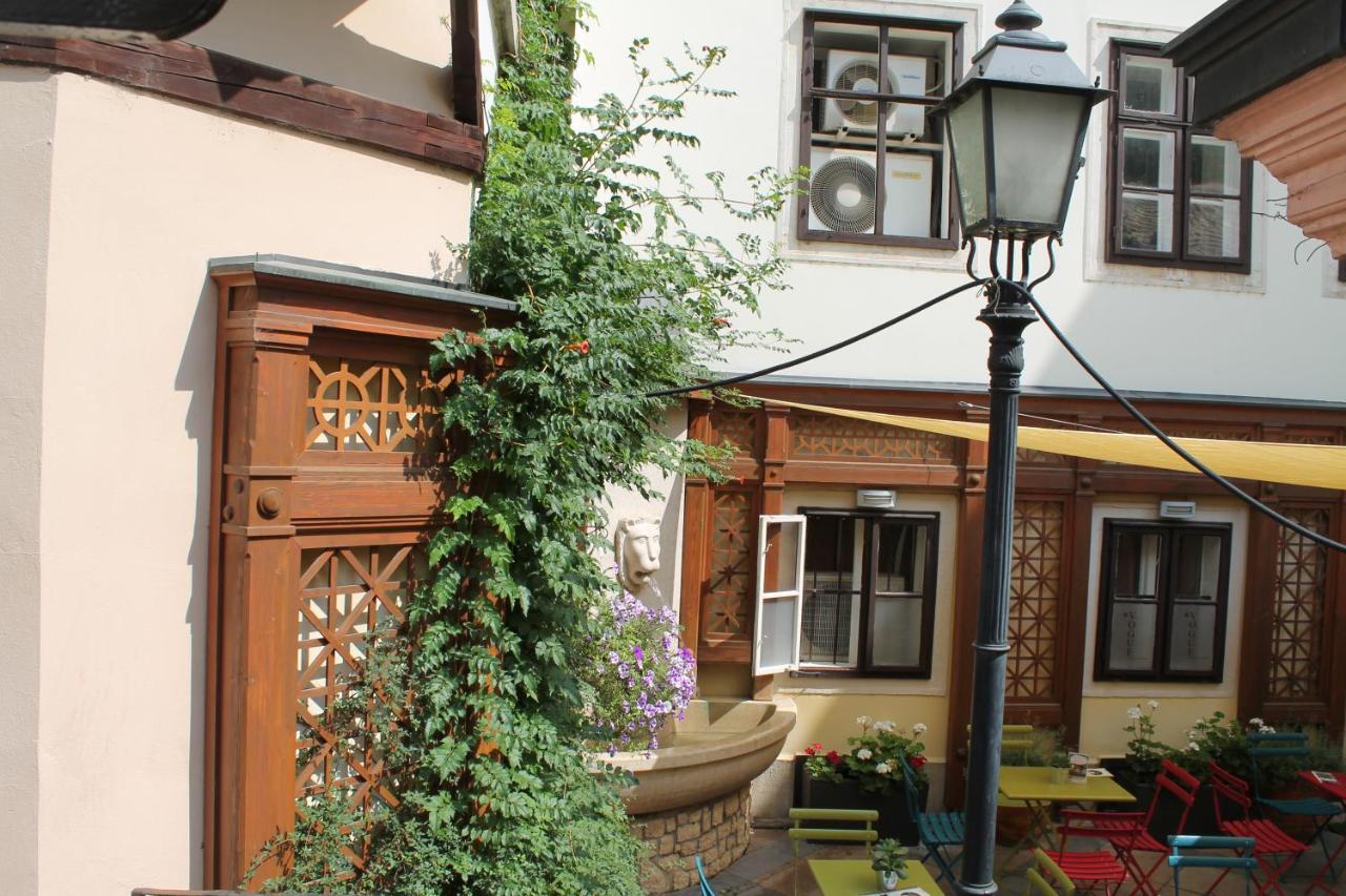 Zwinger Apartman Шопрон Екстериор снимка
